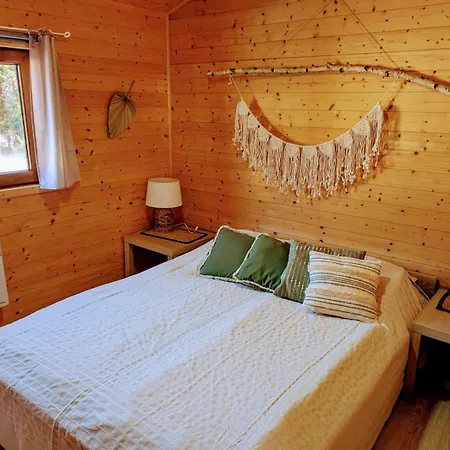 Zagroda Alpaka Holiday home Chmielno