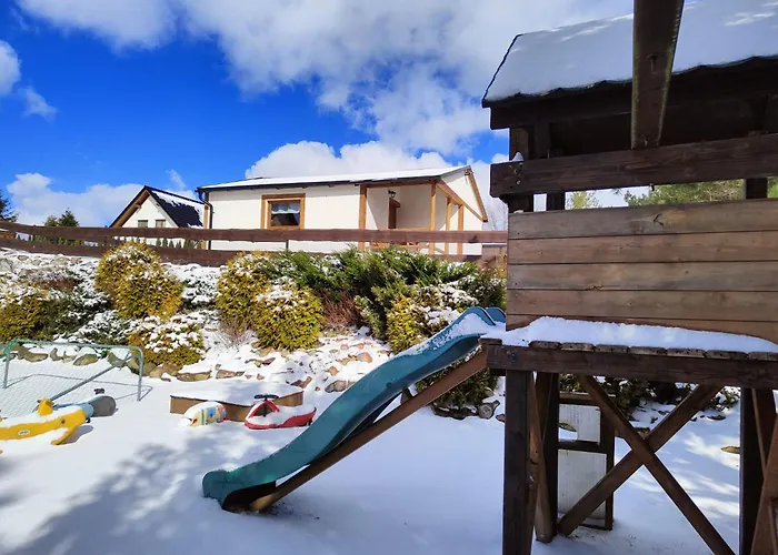 度假居 Zagroda Alpaka 切米诺